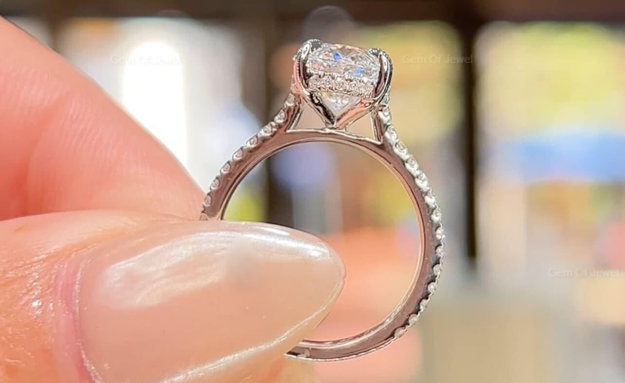4.04ct Oval lab grown diamond engagement ring with Hidden Halo Cathedral Setting, G color, VVS2 clarity, 18k white gold - AntiqueCut